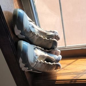 Cool grey Air Jordan 9